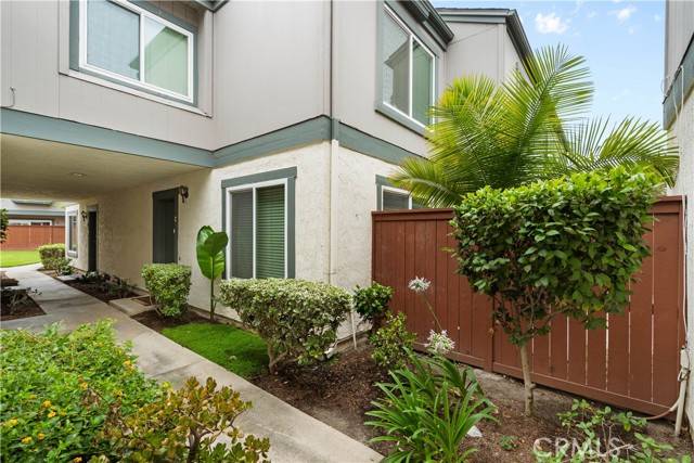 Diamond Bar, CA 91765,1120 Cleghorn #C