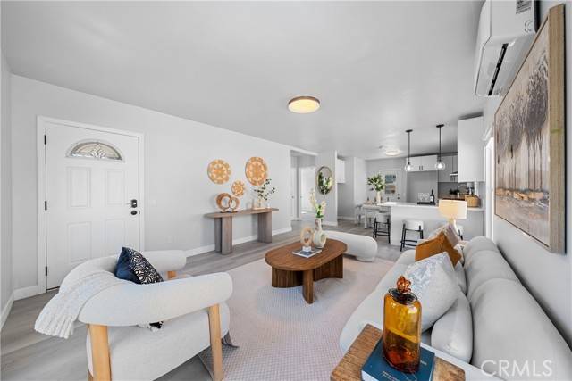 Altadena, CA 91001,2461 Saint Pierre