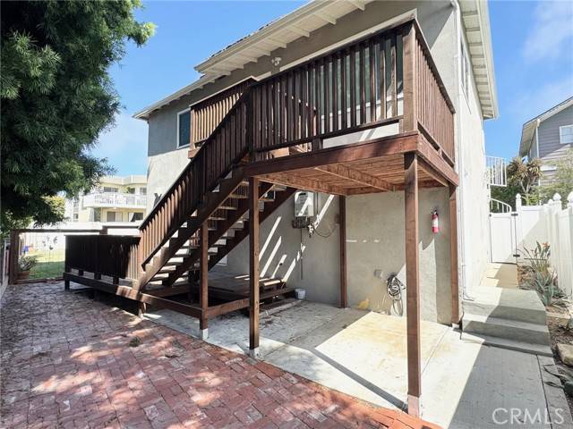 Redondo Beach, CA 90277,221 S Helberta #2