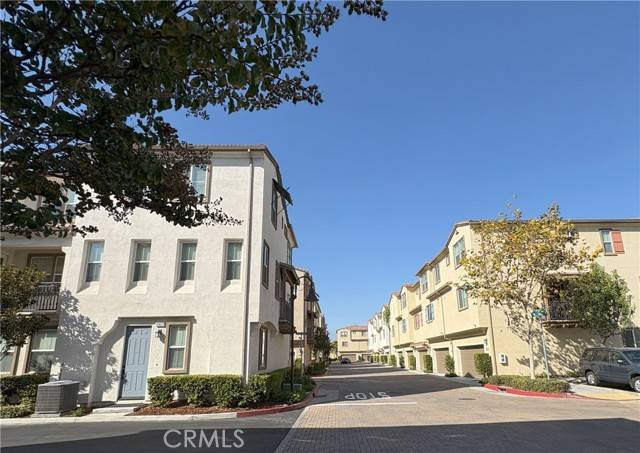 Eastvale, CA 91752,6388 Pictor