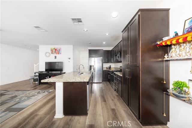 Rialto, CA 92376,867 S Breden