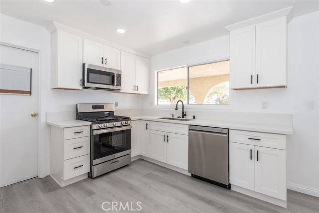 Victorville, CA 92394,15337 Don Roberto