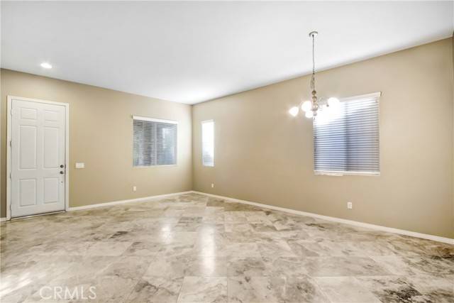 Lake Elsinore, CA 92532,41031 Crimson Pillar