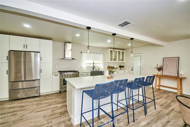 West Covina, CA 91791,512 S Barranca