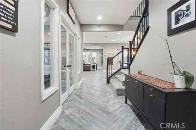 Corona, CA 92883,25654 Red Hawk