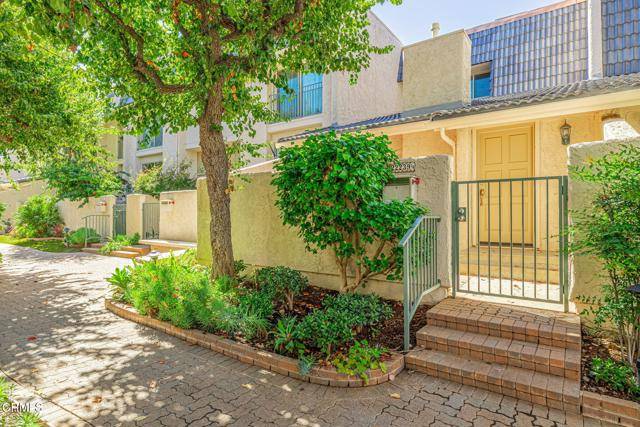 Woodland Hills (los Angeles), CA 91367,22239 Erwin Street