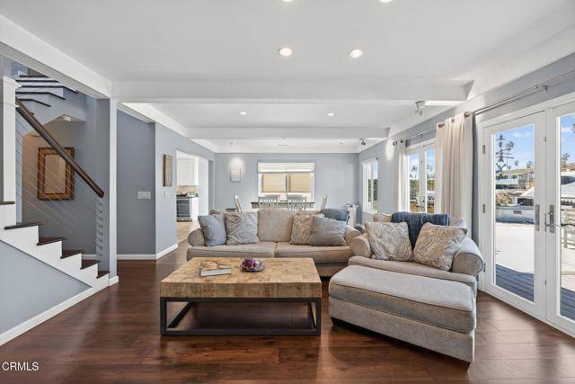 Ventura, CA 93001,2759 Seahorse Avenue