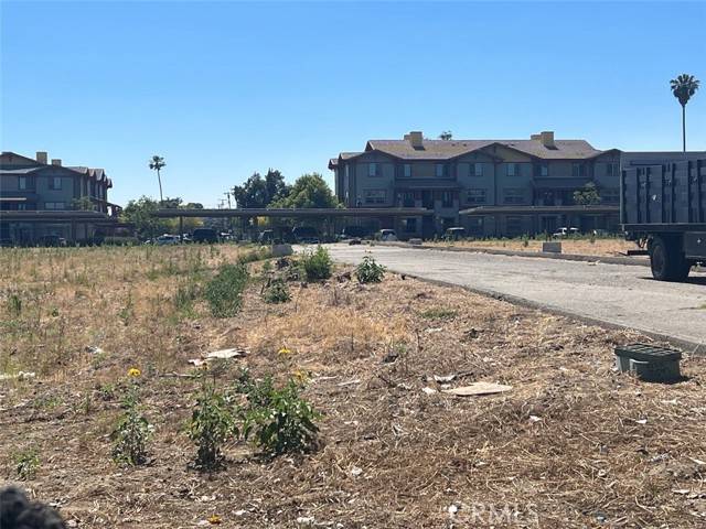 Fontana, CA 92335,9420 Sierra Avenue