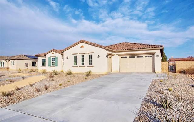 Apple Valley, CA 92308,12925 Davona Dale Road