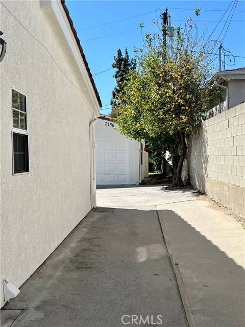 Montrose, CA 91020,2154 Glenada Avenue