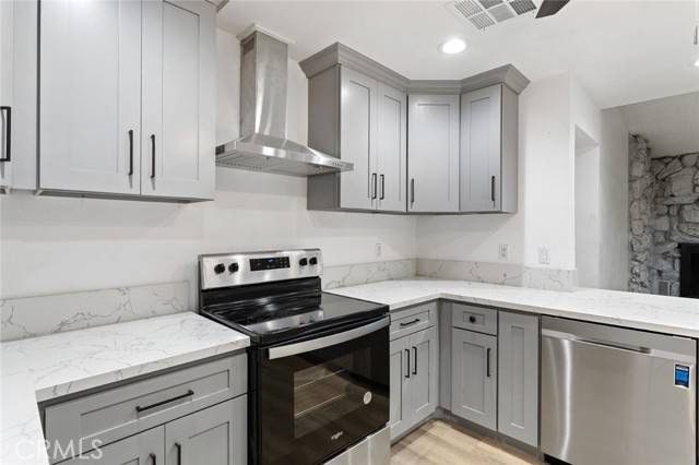 Yucca Valley, CA 92284,57526 Onaga