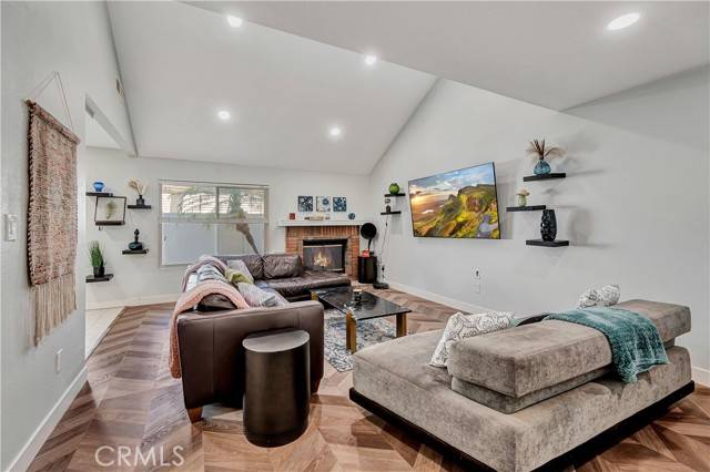 Lake Forest (el Toro), CA 92630,25231 Avenida Pacifica