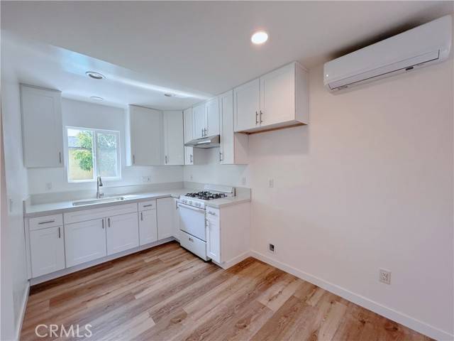 Ontario, CA 91764,1125 E E ST