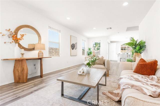 Rosemead, CA 91770,8254 Lily Drive