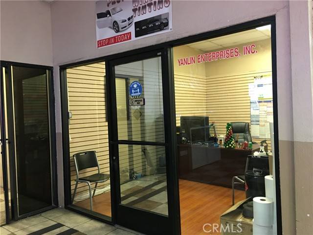 Corona, CA 92882,416 W 6th Street