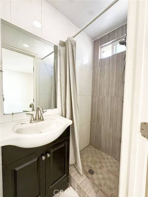 West Covina, CA 91790,528 S Avington Avenue