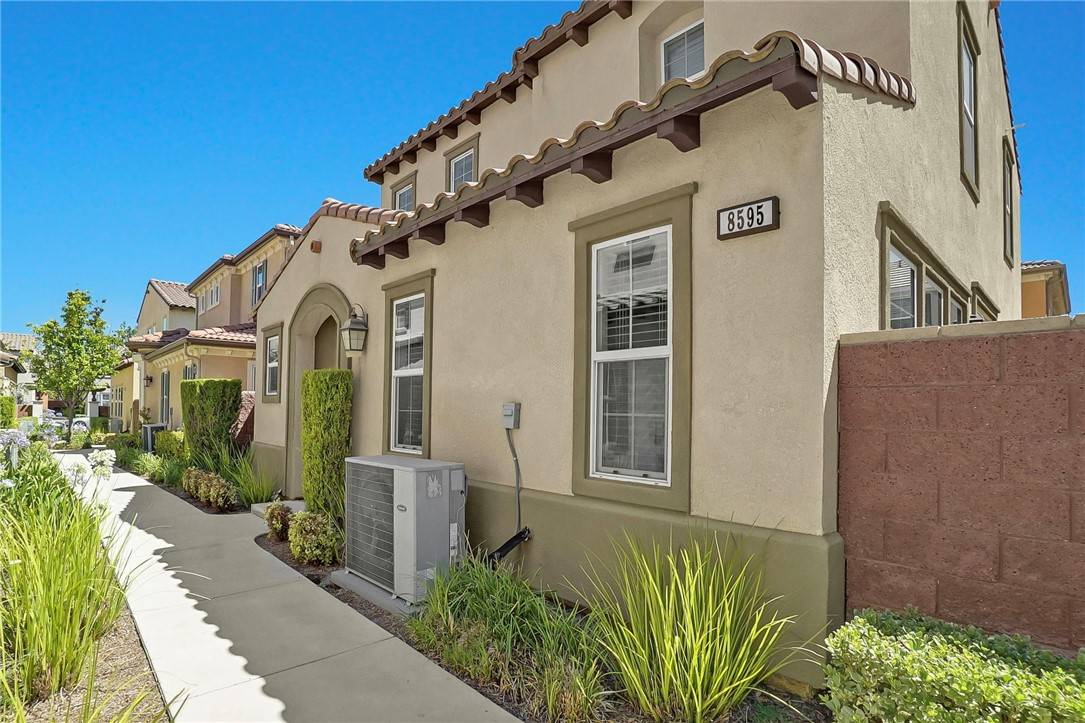 Chino, CA 91708,8595 Founders Grove Street