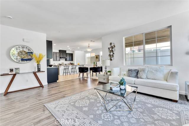 Ontario, CA 91762,209 W Via Rua Flores