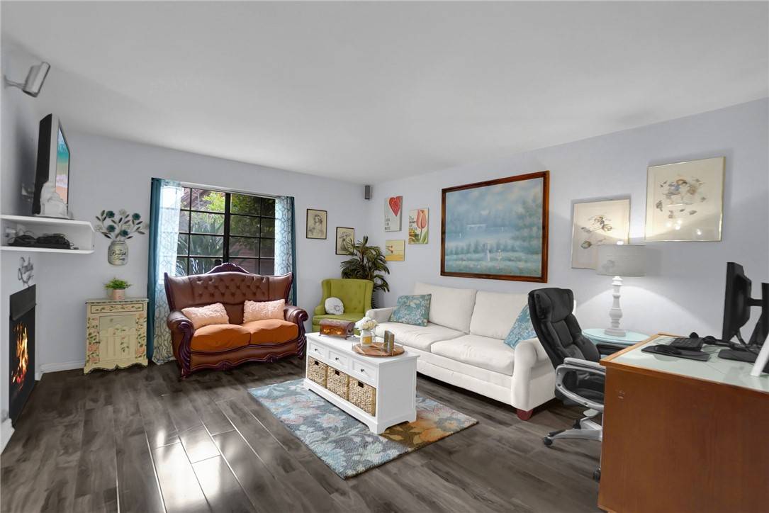 Burbank, CA 91504,230 Bethany Road #133