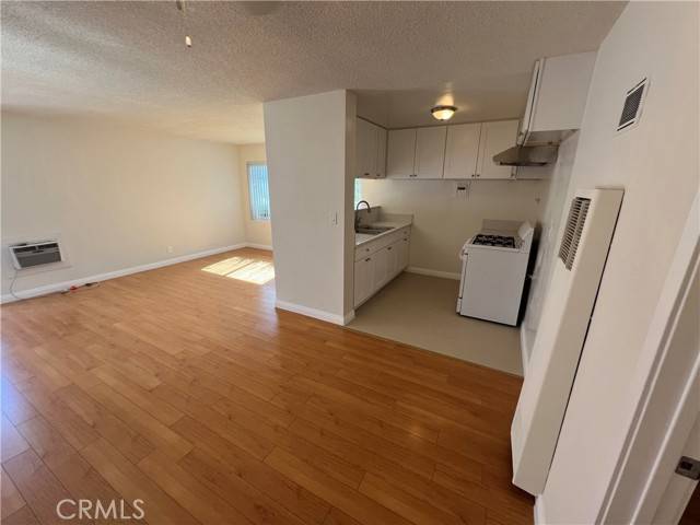 Covina, CA 91723,366 Vecino Dr #1