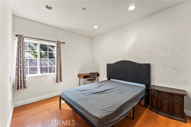 El Monte, CA 91733,10125 Fern st