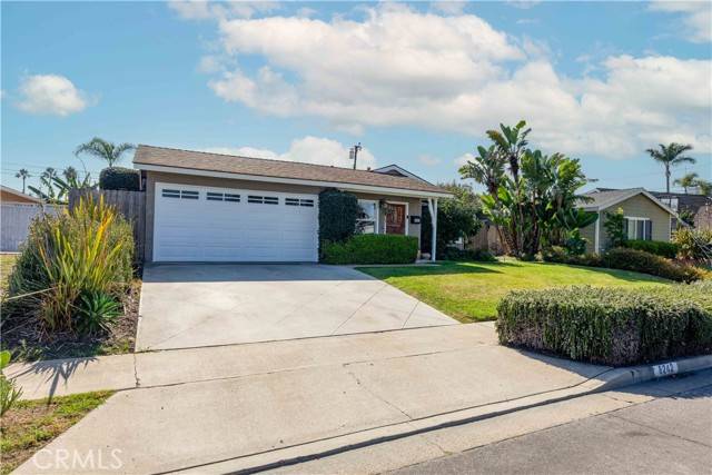 Huntington Beach, CA 92646,8242 Grant Drive