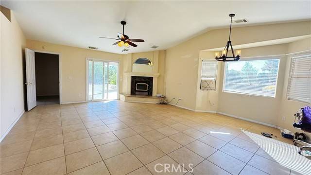 Hesperia, CA 92344,13075 Rodeo