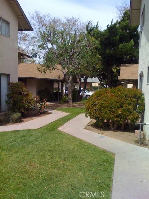 La Verne, CA 91750,2042 Evergreen Street #2042