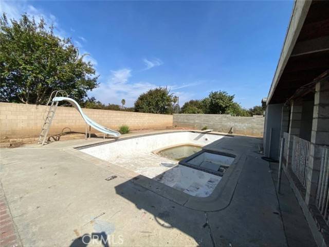 Corona, CA 92879,13163 Harlow Avenue