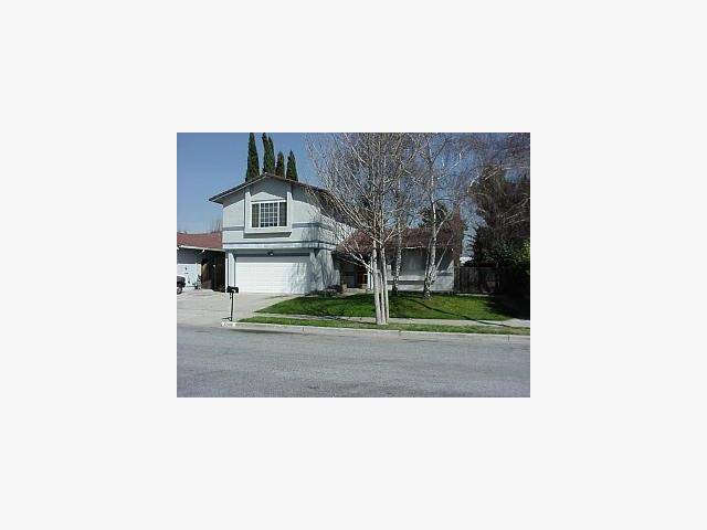 Gilroy, CA 95020,6900 GLENVIEW Drive