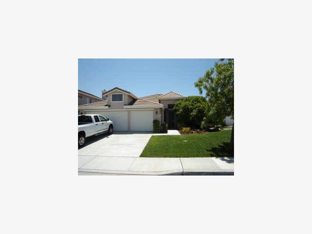 Gilroy, CA 95020,938 MONTICELLI Court