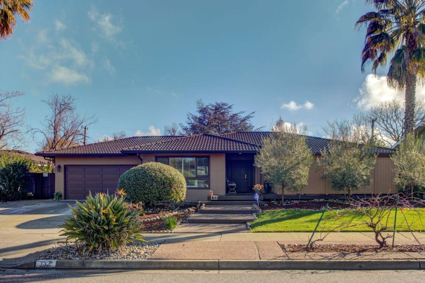 Los Gatos, CA 95032,132 Meadowbrook Drive