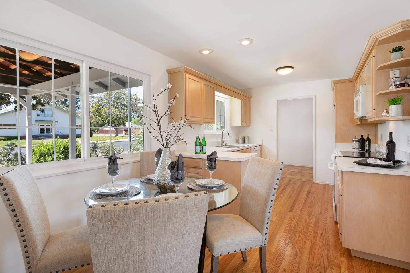 Sunnyvale, CA 94087,1043 W Remington Drive