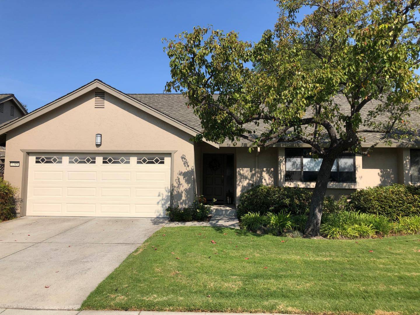 Redwood City, CA 94061,1389 Kentfield Avenue