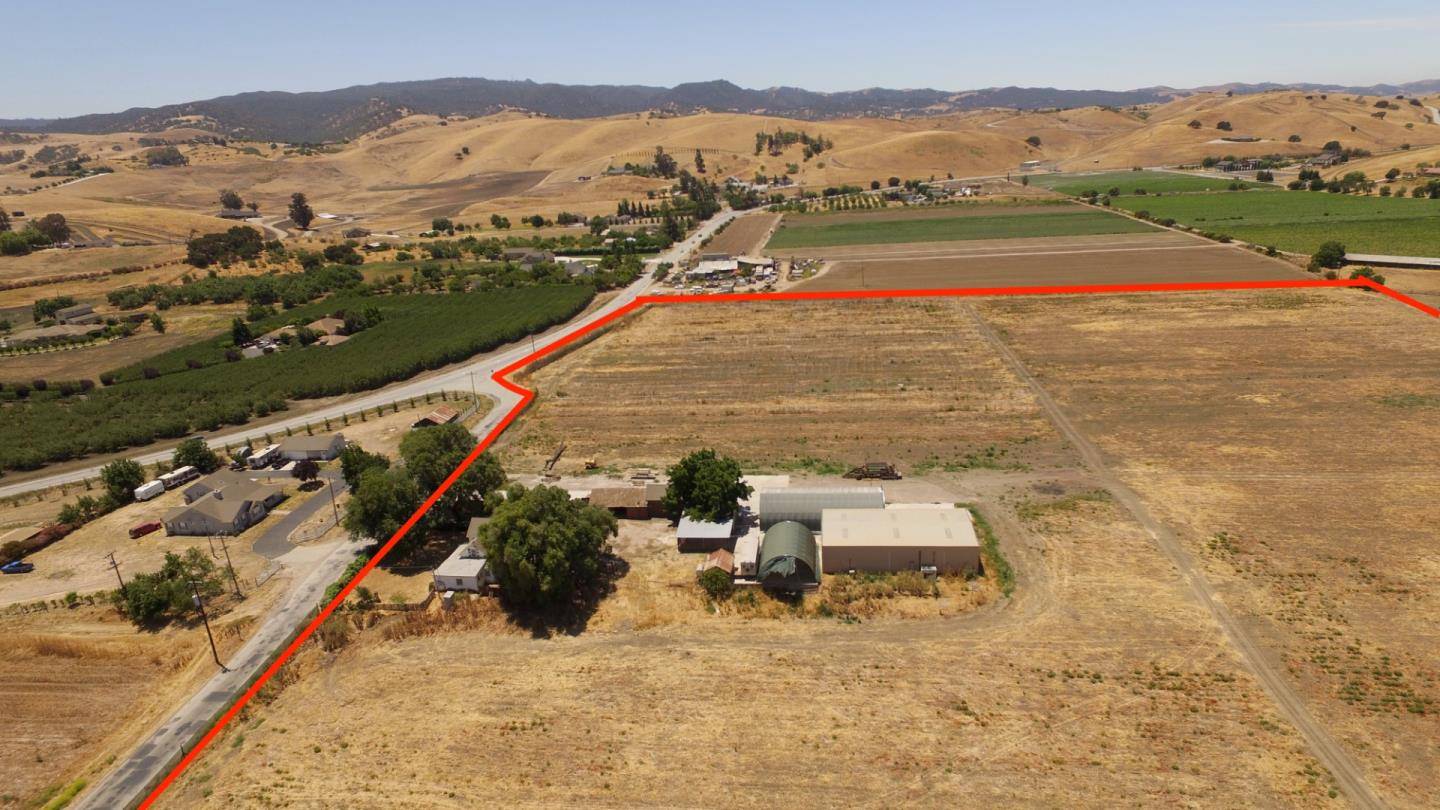 Hollister, CA 95023,Address not disclosed