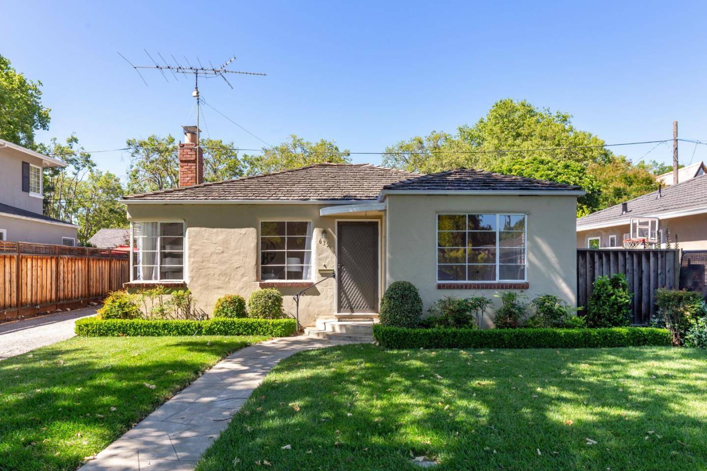 Mountain View, CA 94041,635 Sierra Avenue