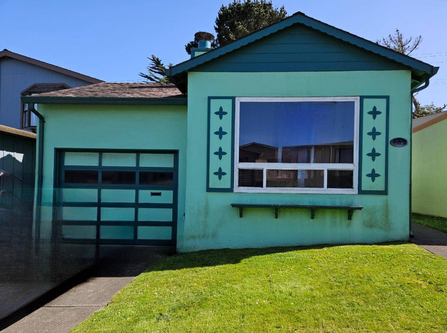 Daly City, CA 94015,57 Portola Avenue