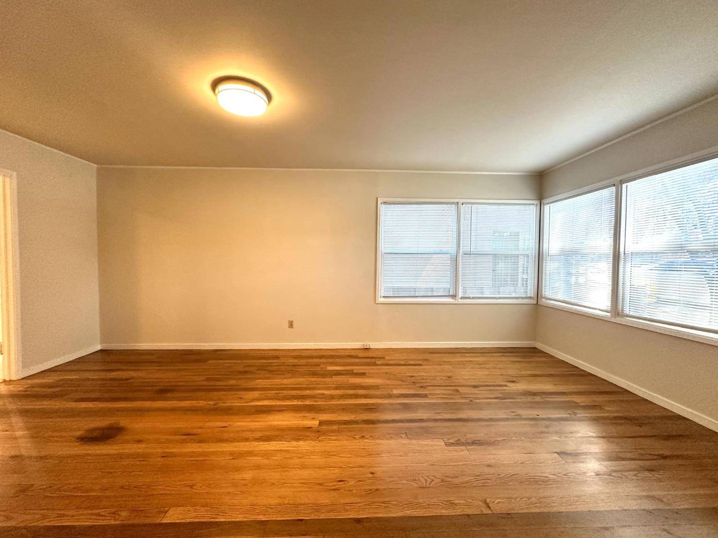 Burlingame, CA 94010,1324 El Camino Real #1