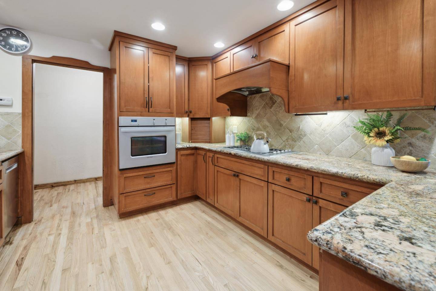 Los Gatos, CA 95033,24124 Schulties Road