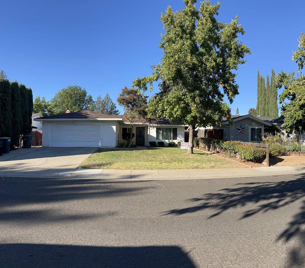 Sacramento, CA 95826,3425 Zorina Way