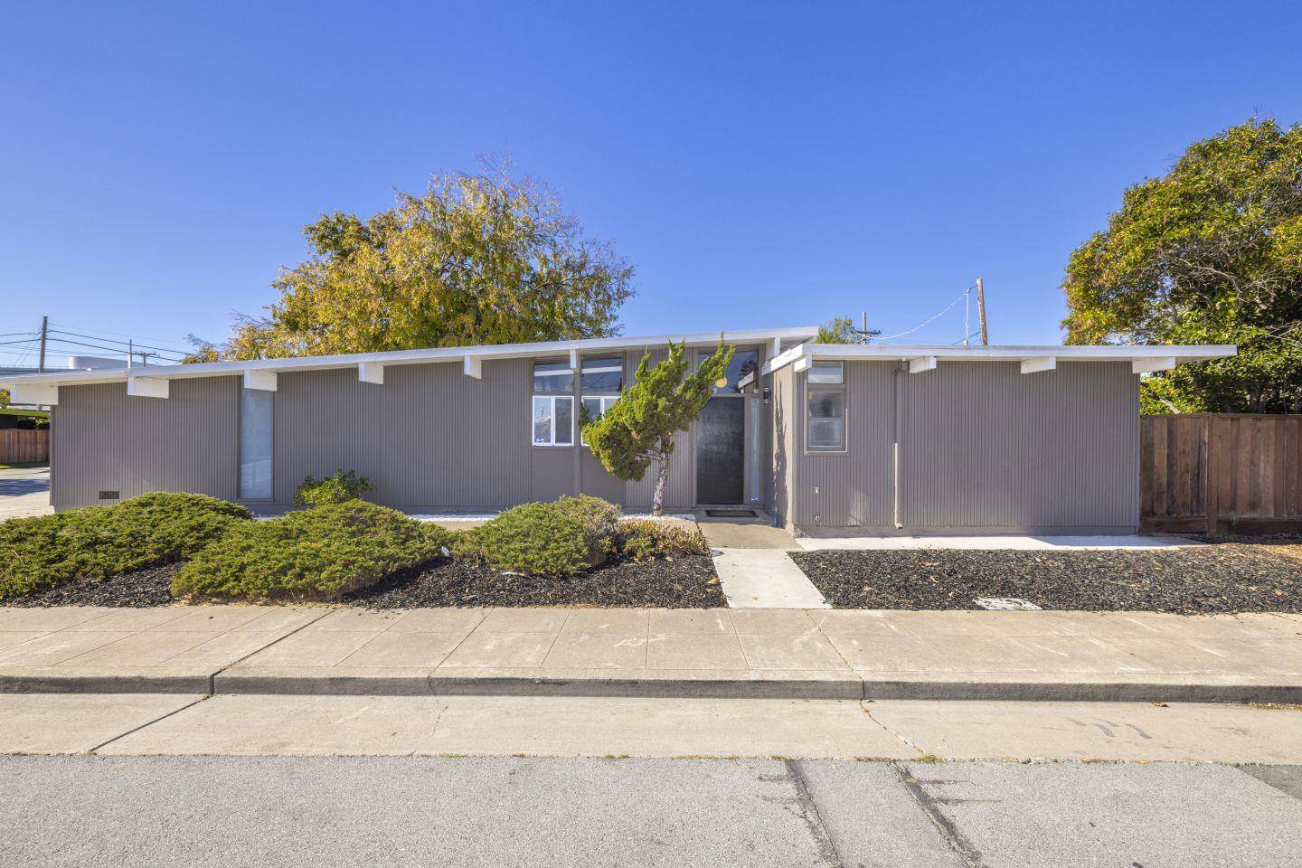 San Mateo, CA 94402,643 Connie Avenue