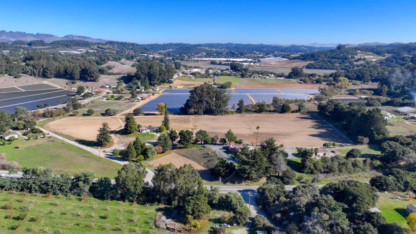Royal Oaks, CA 95076,1051 San Miguel Cyn Road