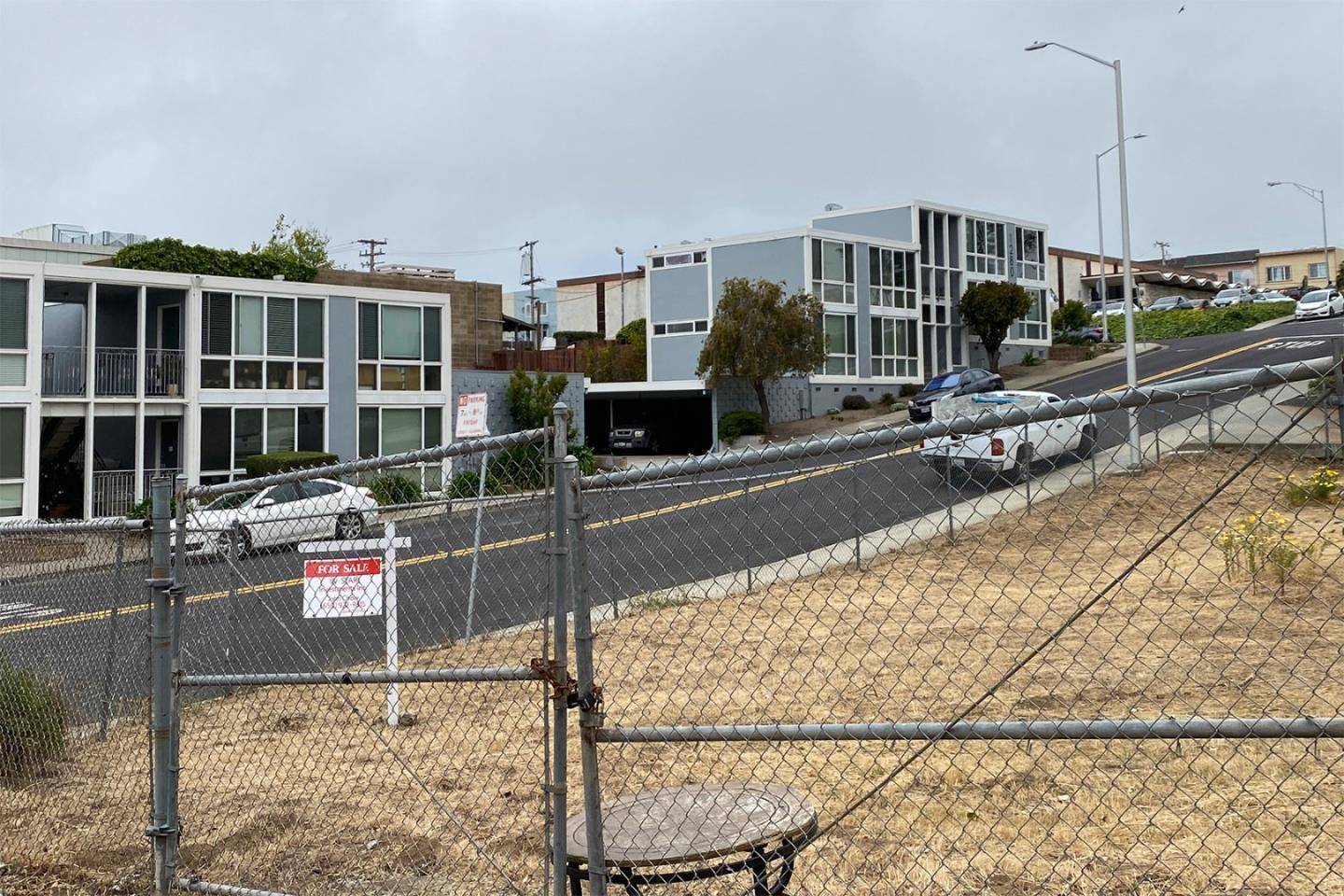 Daly City, CA 94015,94-272 90th Street