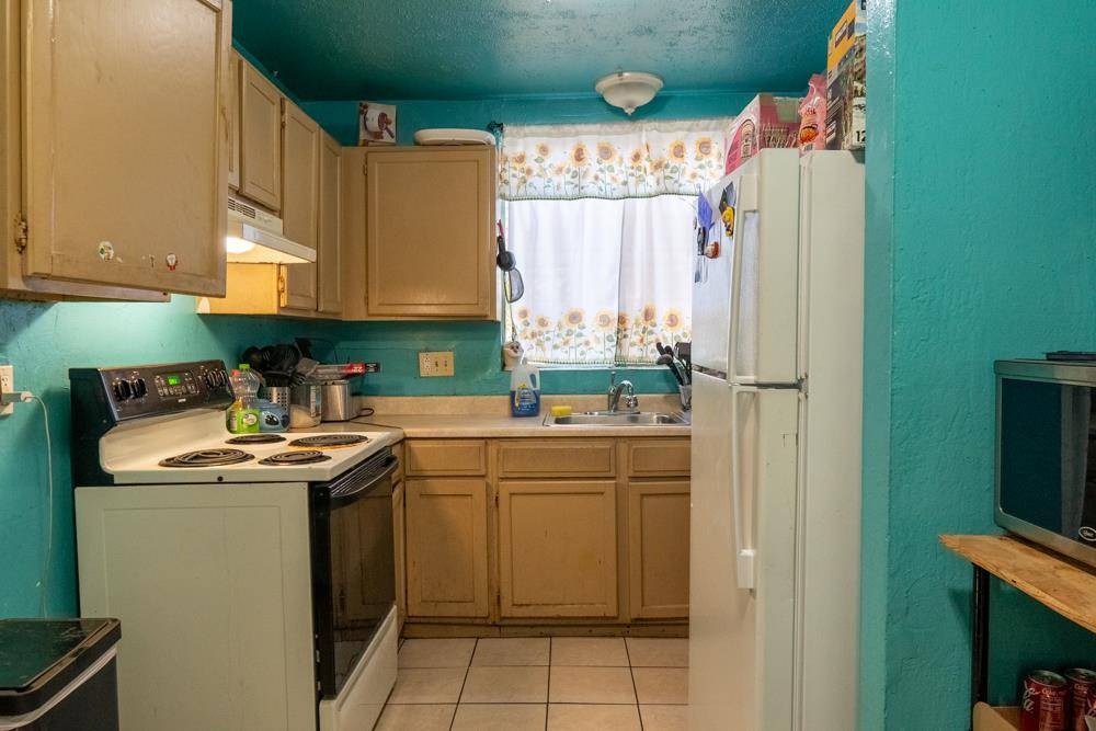 Oakland, CA 94621,950 72nd Avenue