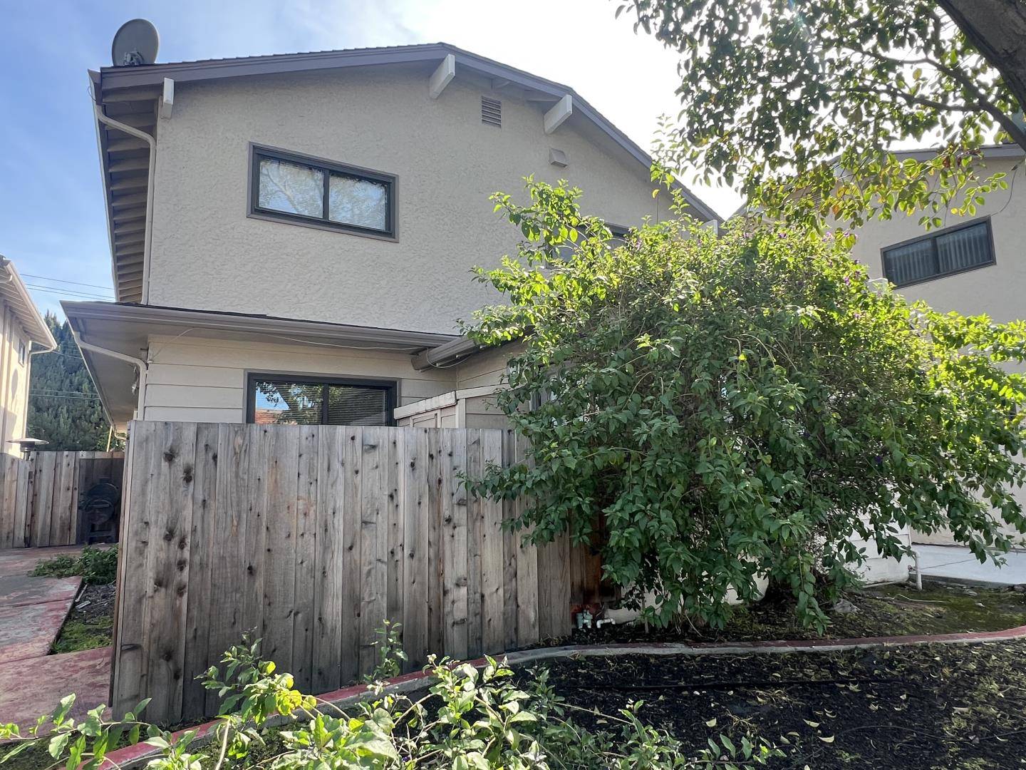 Santa Clara, CA 95054,920 Clyde Avenue