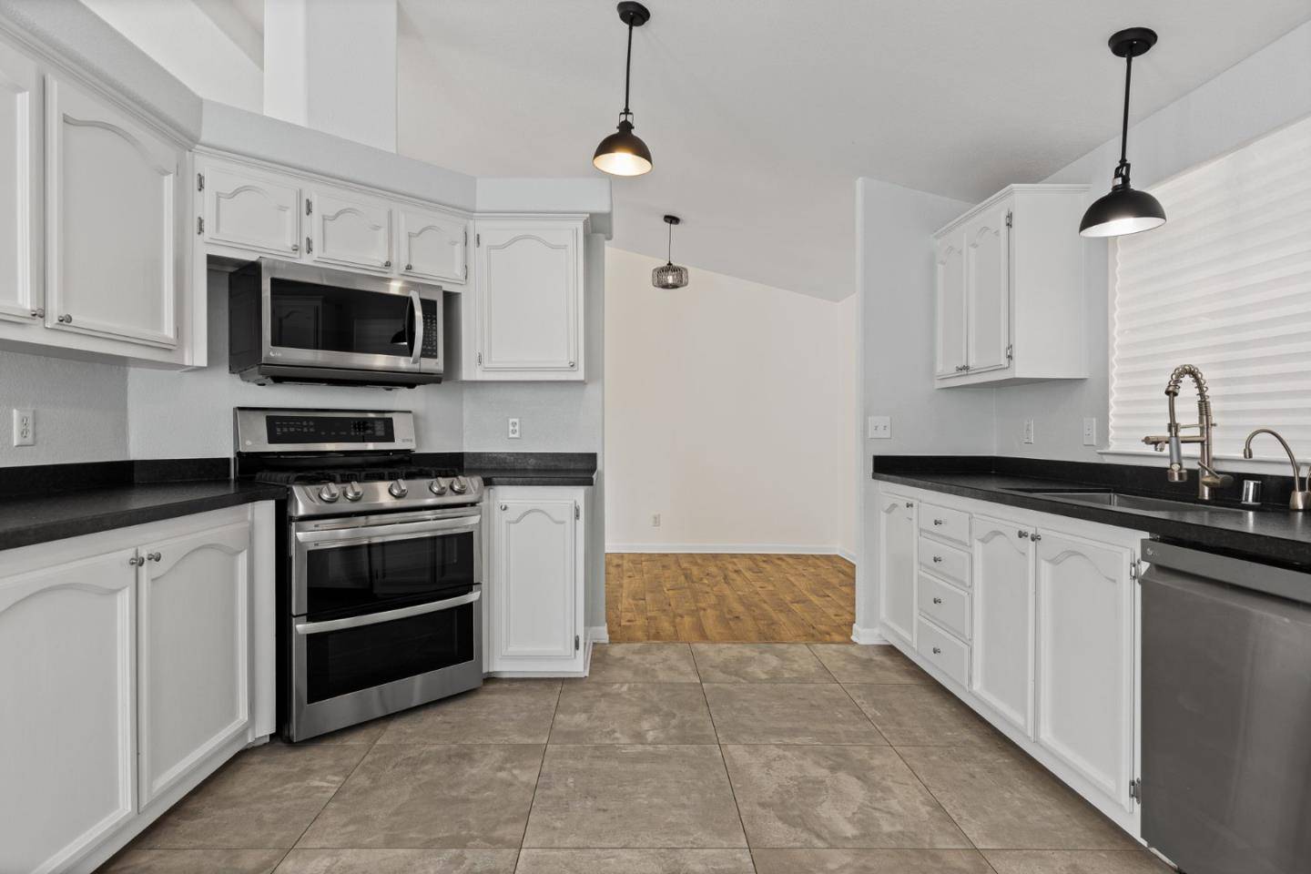Mountain View, CA 94043,1075 Space Park Way #243
