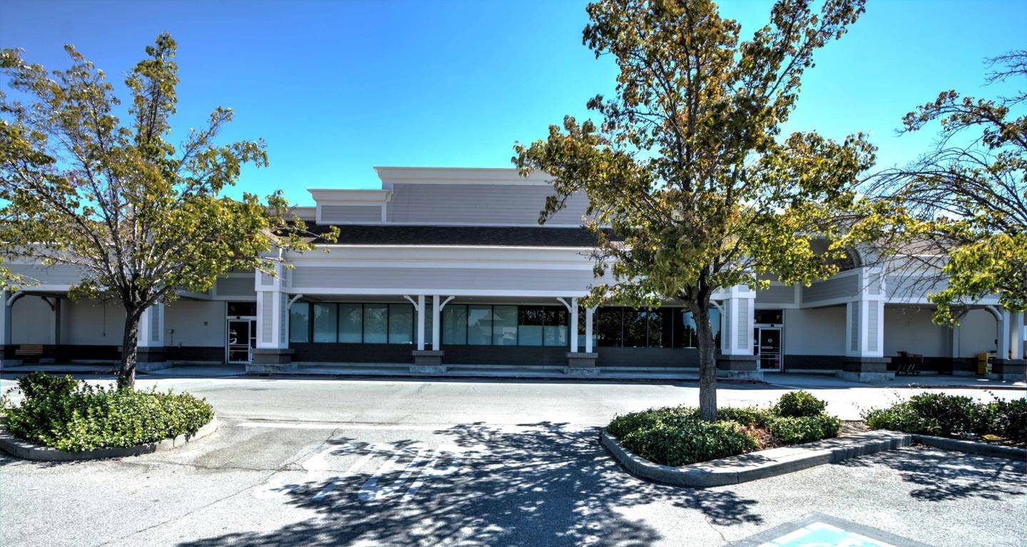 Morgan Hill, CA 95037,850 E Dunne Avenue