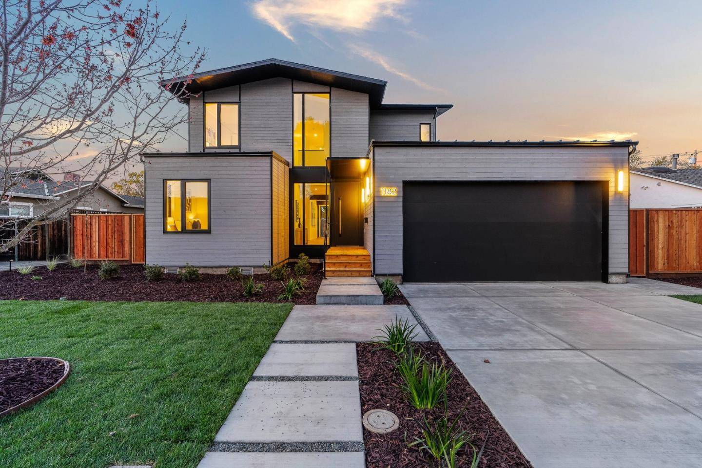 Mountain View, CA 94040,1182 Fordham Way
