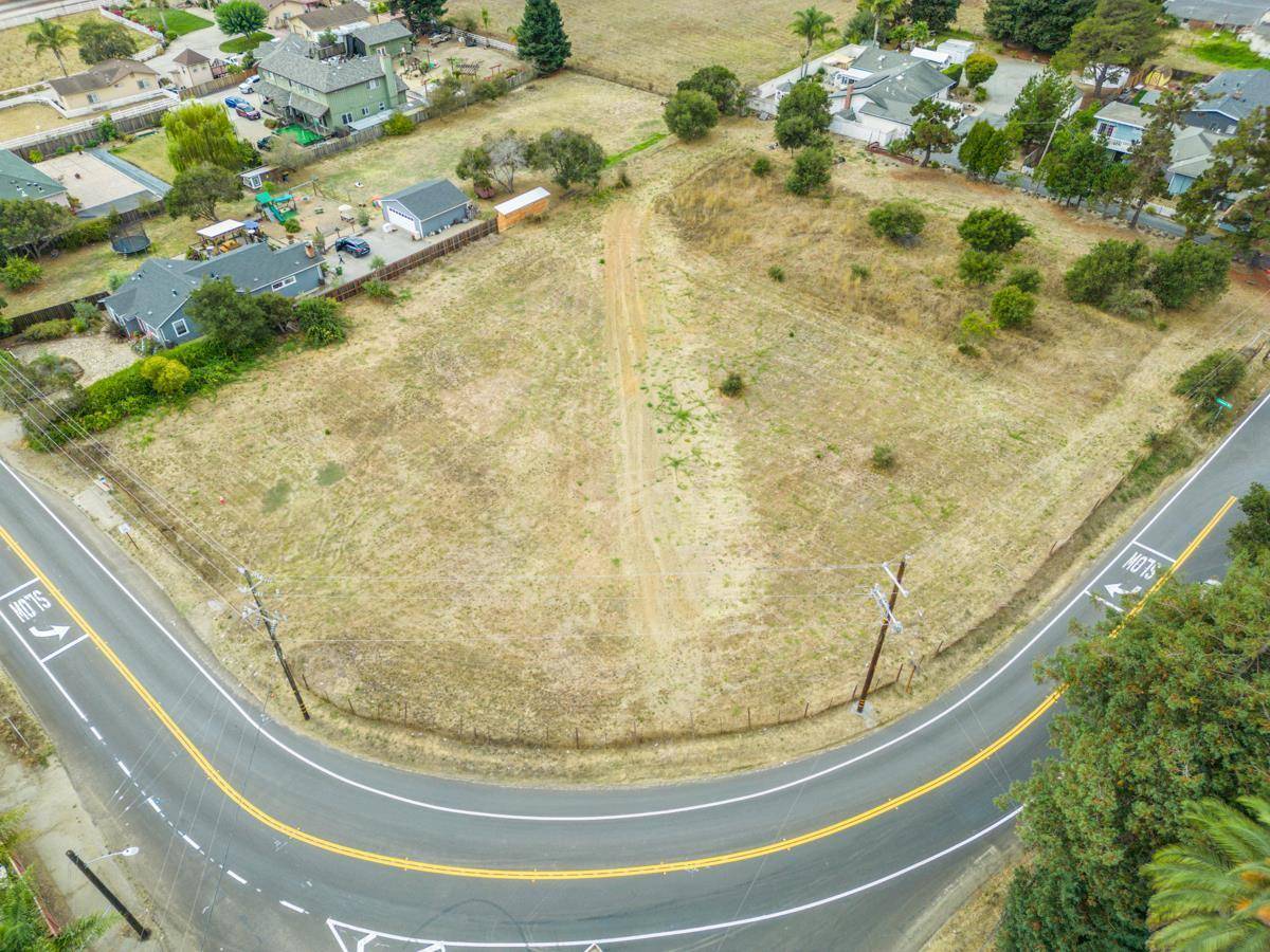 Watsonville, CA 95076,871 Green Valley Road