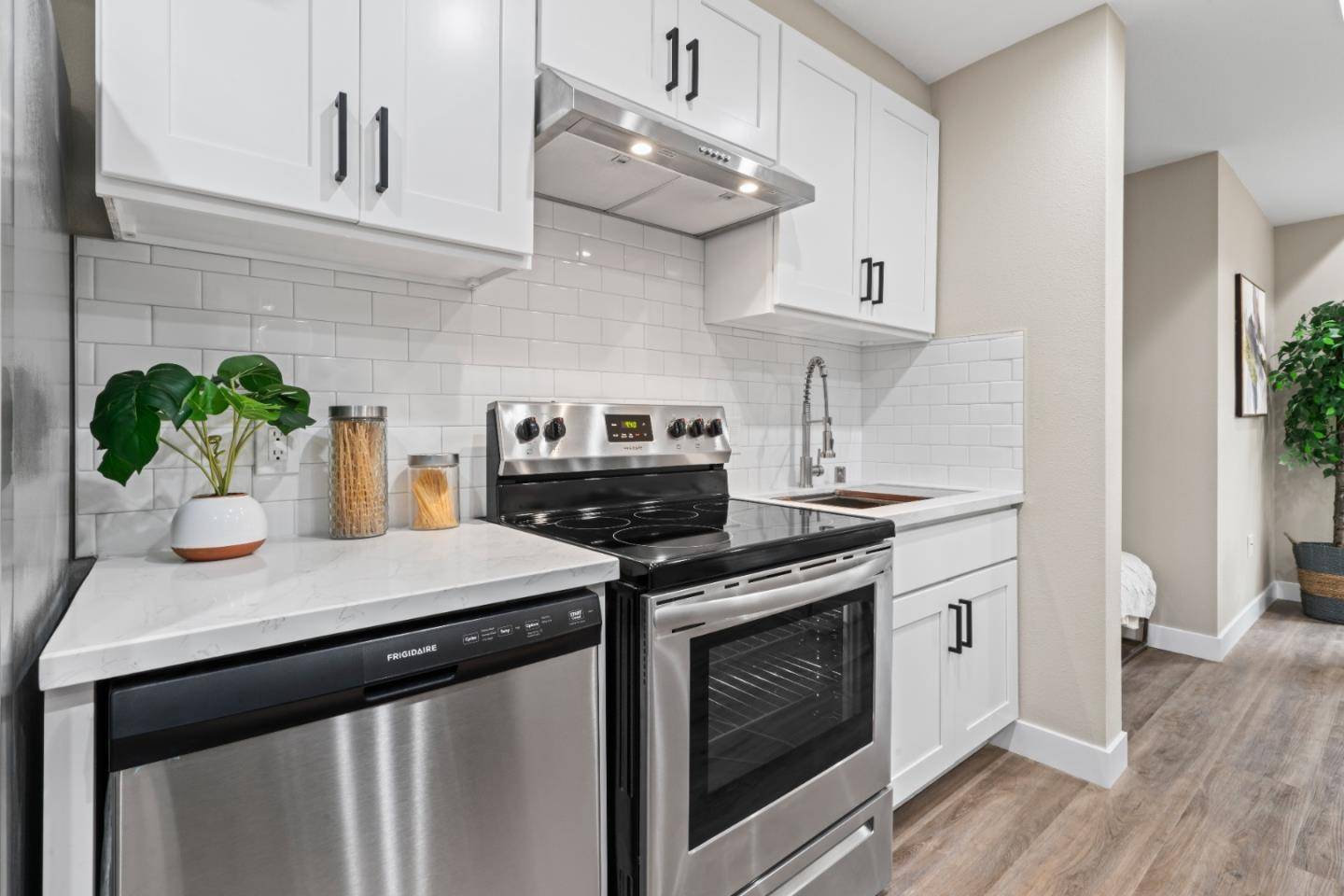 South San Francisco, CA 94080,645 Baden Avenue #5